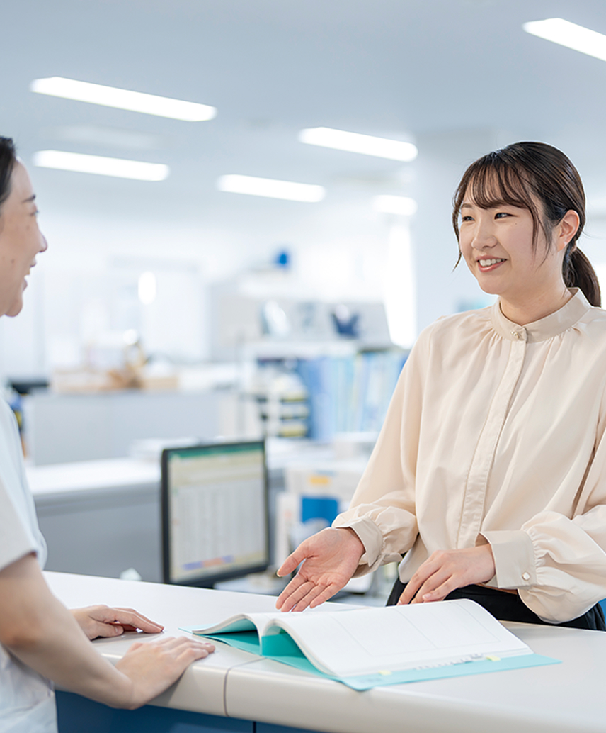 職員の人事・給与・研修業務に携わり職員の労働環境・人材育成に貢献